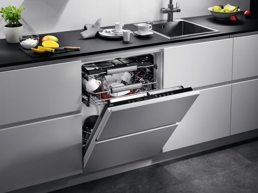Посудомоечная машина AEG FSK83717P
