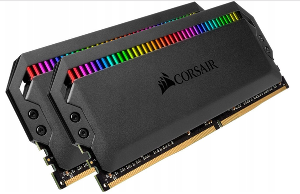 Оперативна память Corsair 16GB Dominator Platinum RGB (CMT16GX4M2C3600C18)